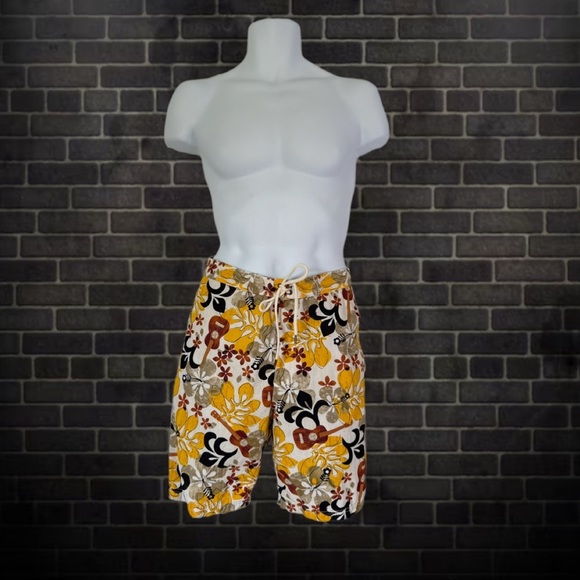 🌴 Daniel Cremieux 38 Colorful Swim Trunks – Size Large – Excellent Condition - Picture 1 of 13